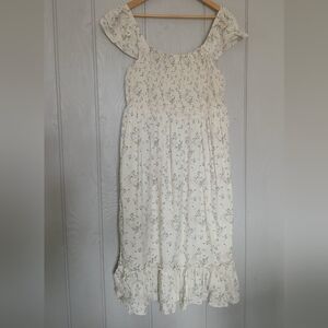 Romantic Floral Cottage Core Floral White Dress Ruffle Hem Size XL